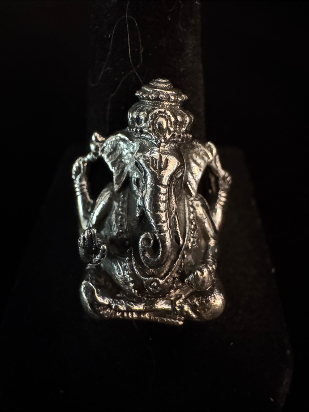 Sterling Silver Ganesha ring - Decorative Elephant Deity beautiful and unusual